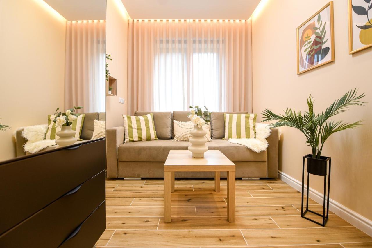 Green Leafy Brasov - Ideal 2 Bedroom Apartment Kültér fotó